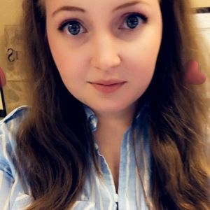 Meet your Posher, Olivia